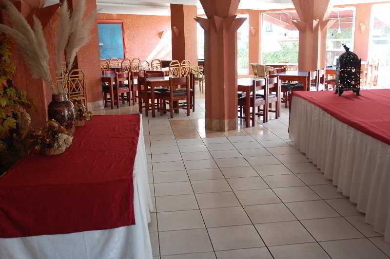 Royal Hotel Agadir Bagian luar foto