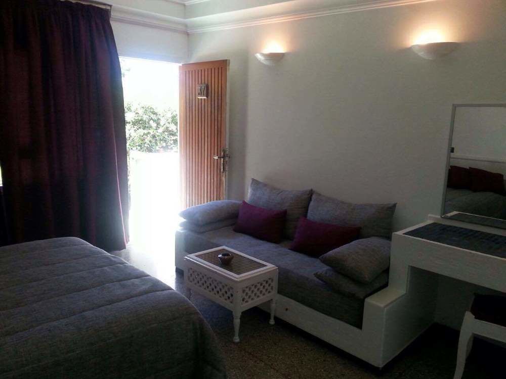 Royal Hotel Agadir Bagian luar foto