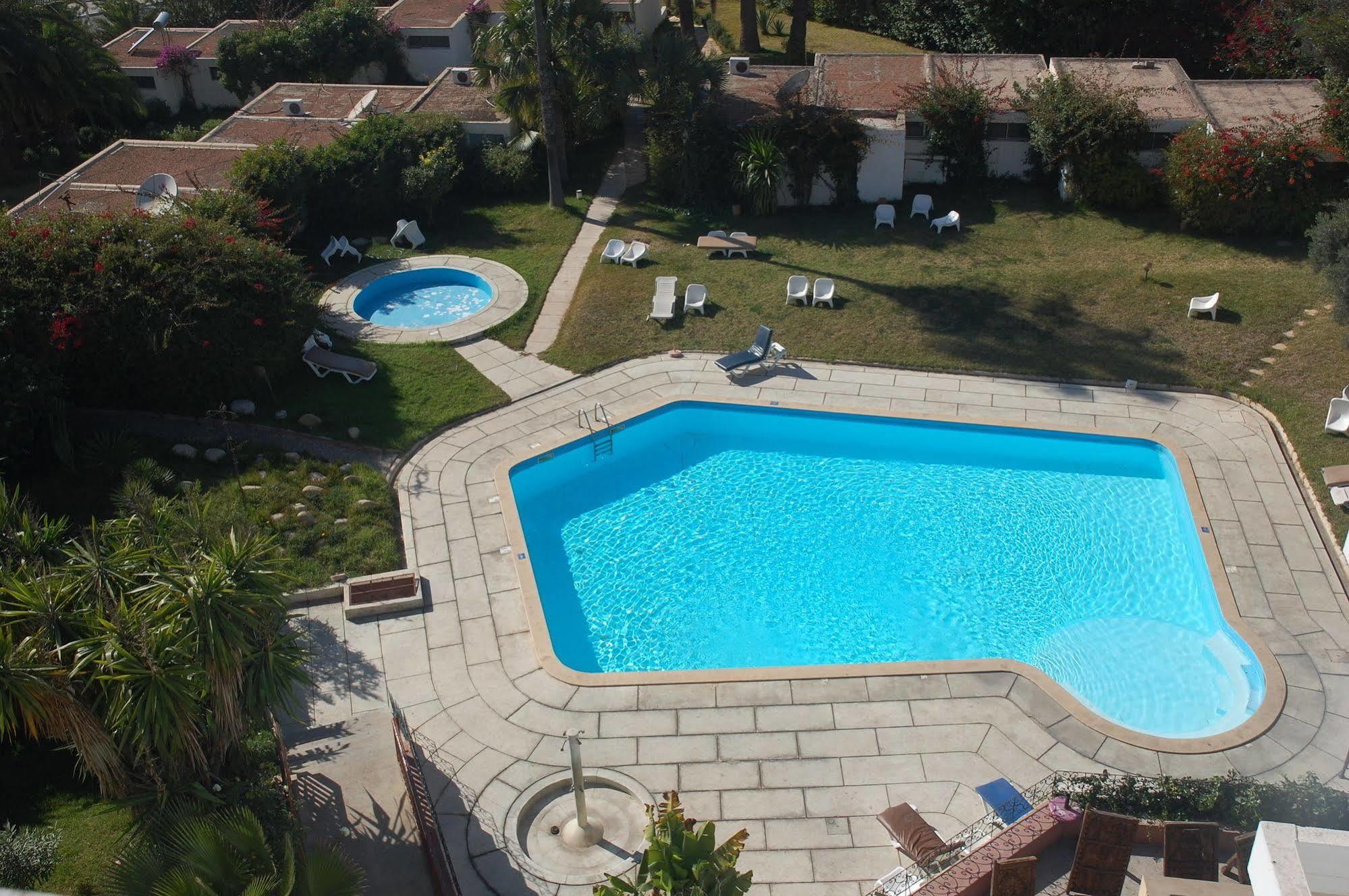 Royal Hotel Agadir Bagian luar foto